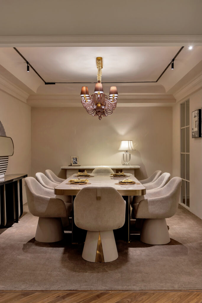 LUXURY DINING TABLE AT GLAMOUR FURNISHERS